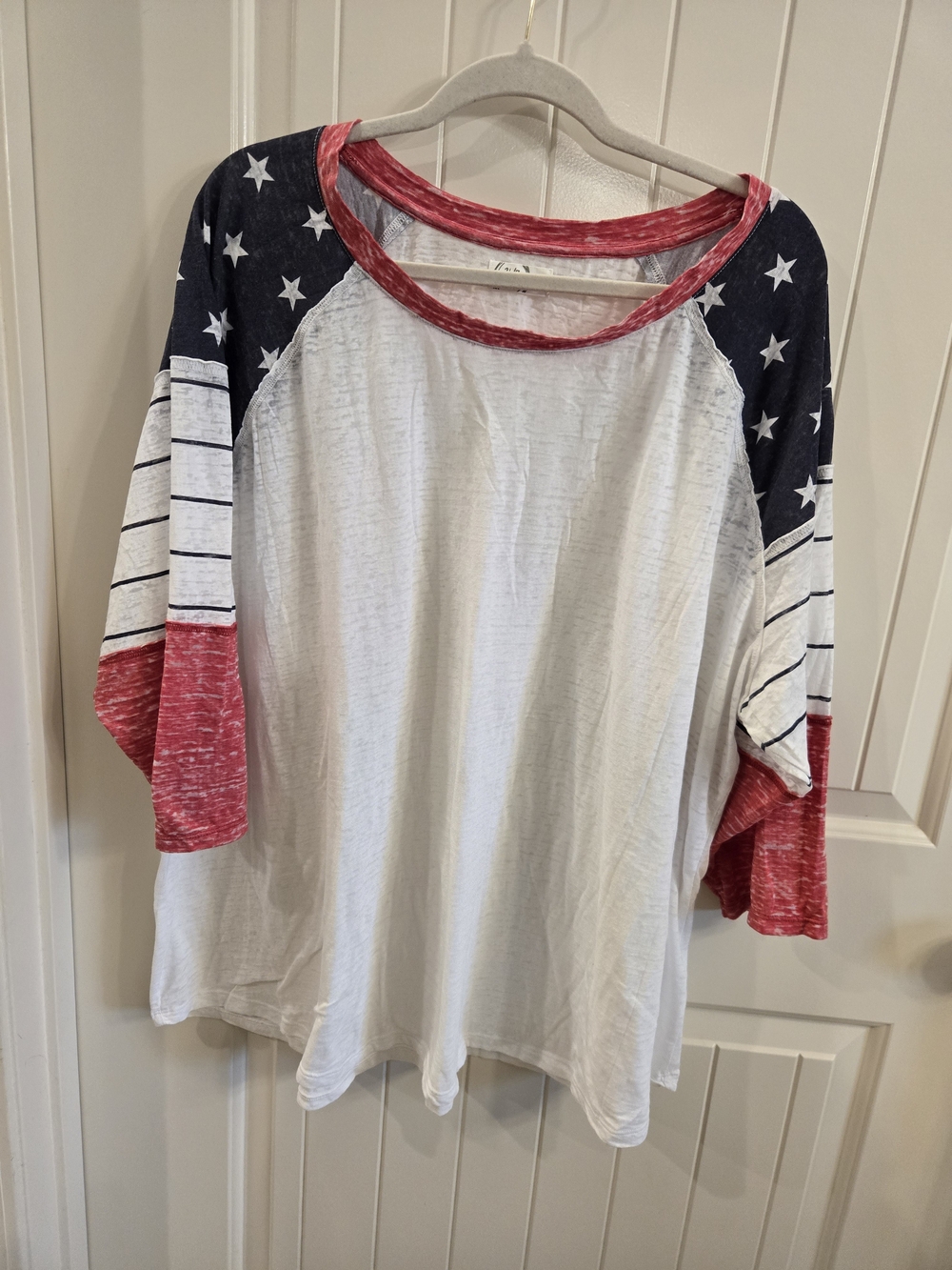 Maurices Patriotic Raglan Sleeve Women's Top - White and Red Size 4x